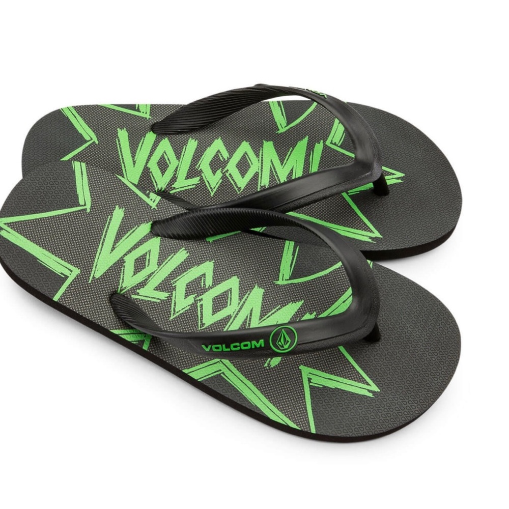 Volcom Boys Flip Flops. NWT